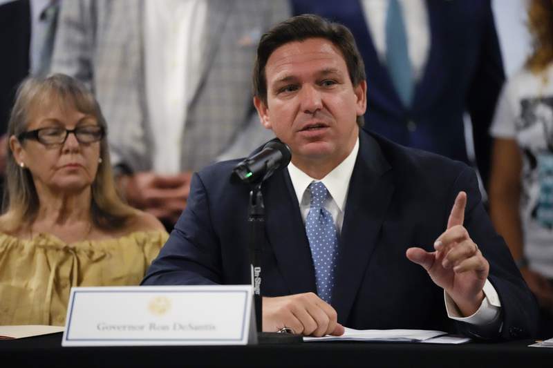 Gov. Ron DeSantis discusses state response to red tide in St. Petersburg