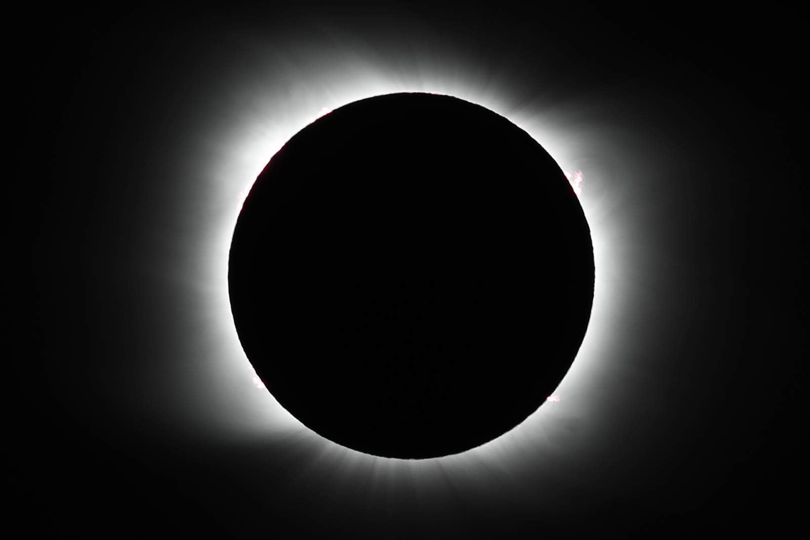 Get your glasses ready! Three years until the Great American Eclipse
