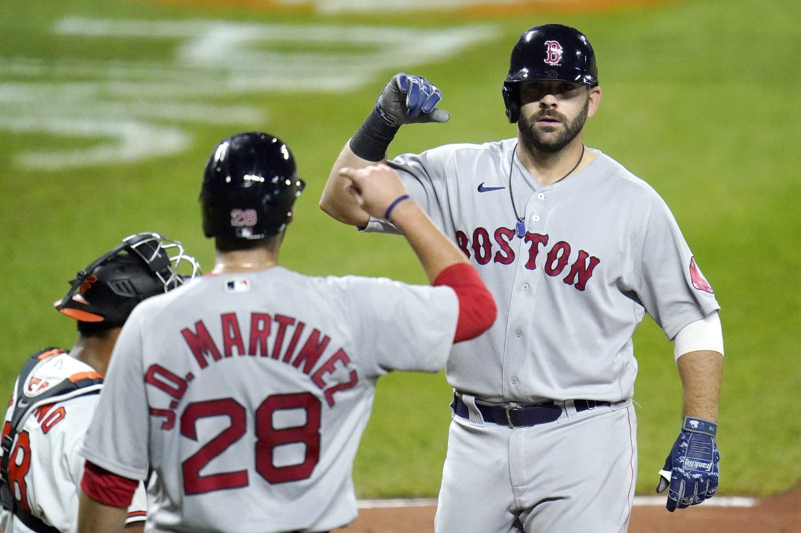 Padres acquire Moreland from Red Sox for 2 prospects