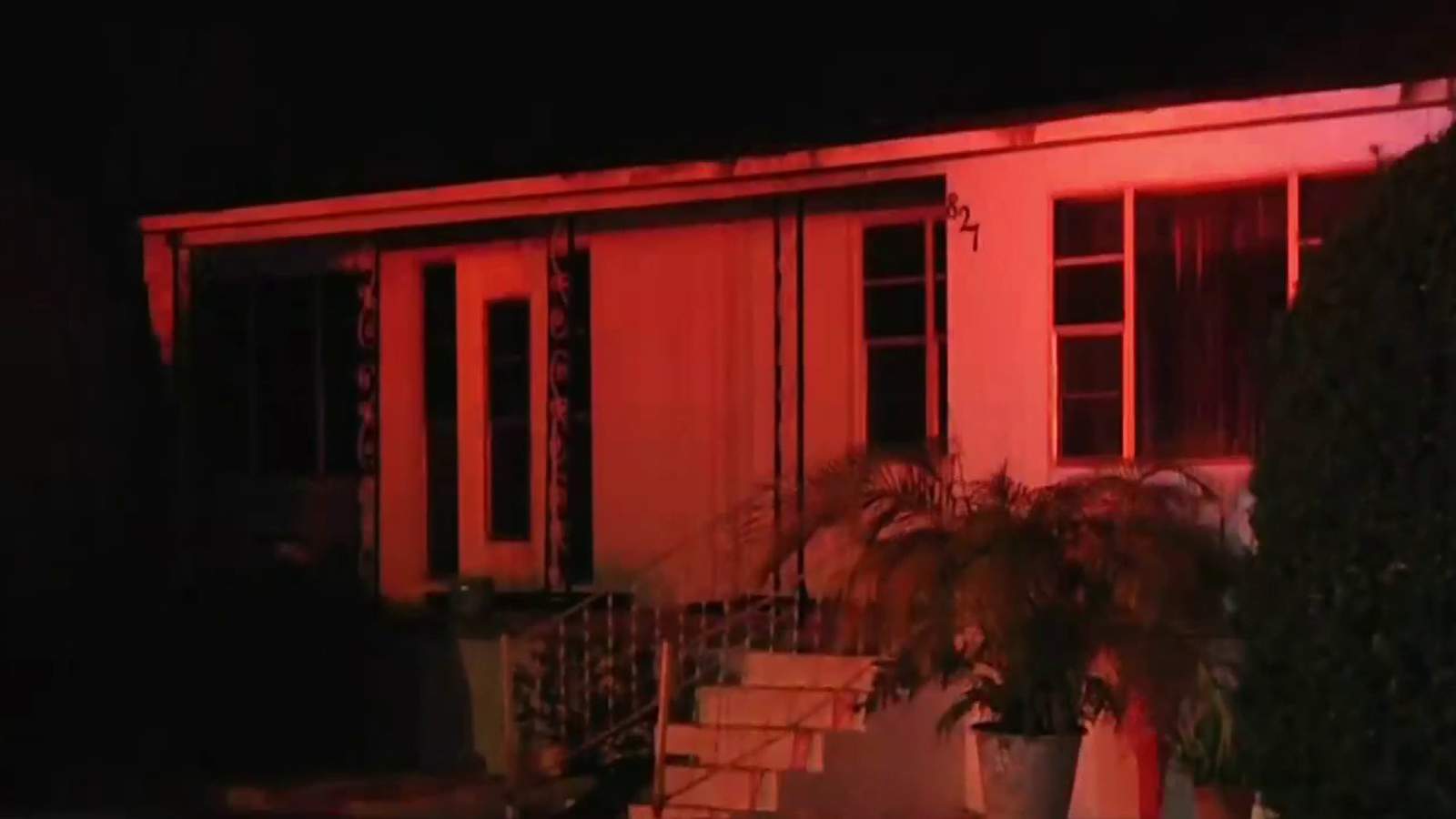 Family escapes house fire near DeLand