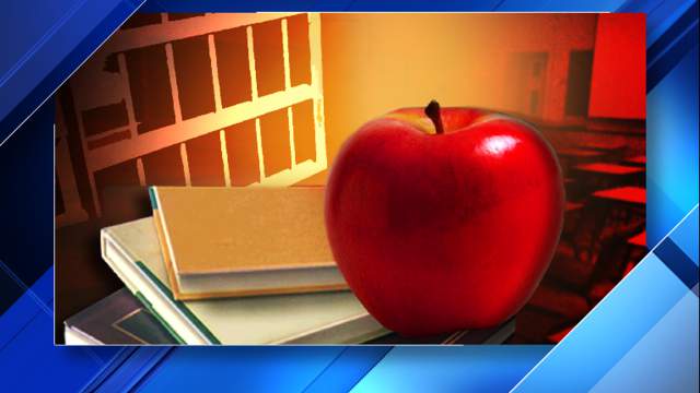 Florida teacher accused of insulting students suspended
