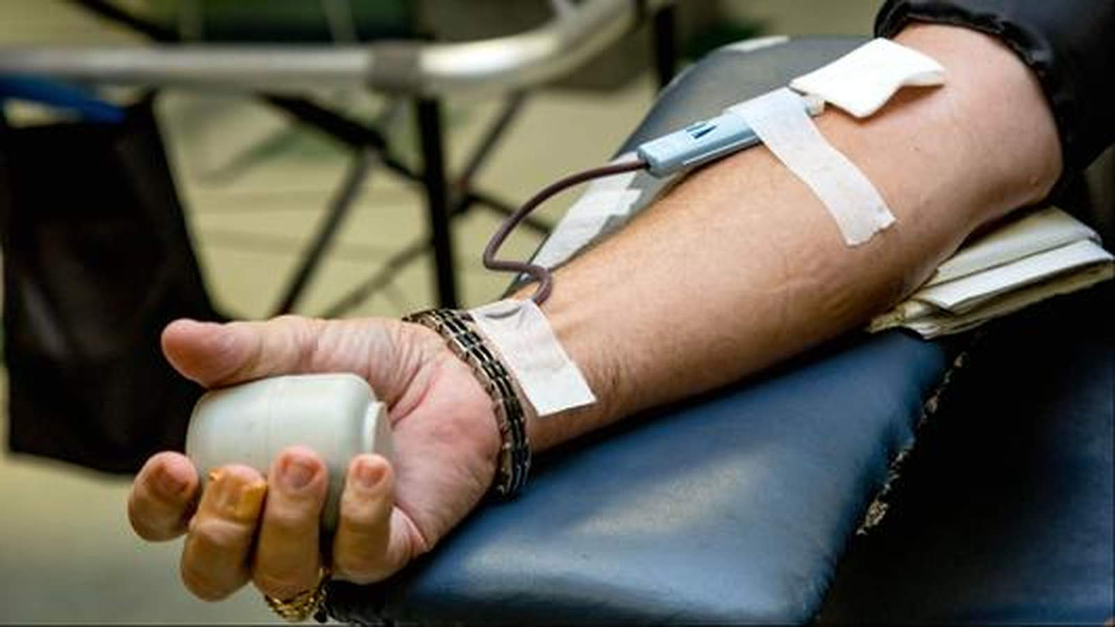 Blood centers around the country in need of donations