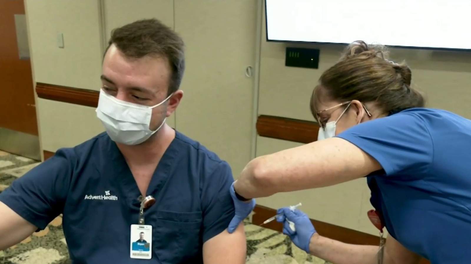 Orlando vaccinates first frontline workers as COVID-19 hospitalizations rise in Florida
