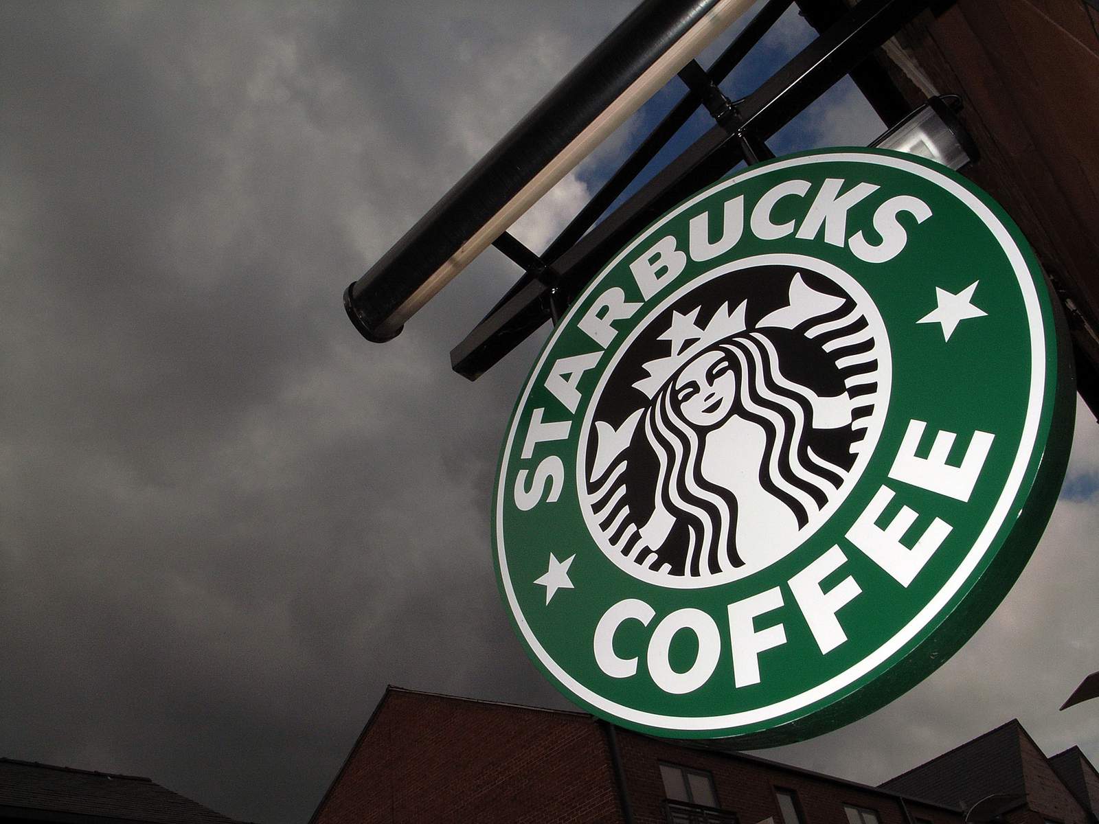 Starbucks reverses course on preventing Black Lives Matter apparel
