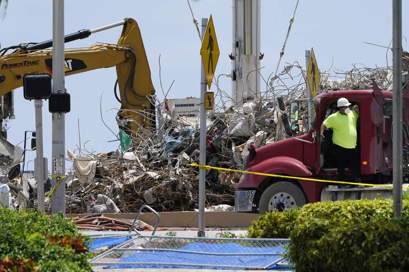 Recovery effort at Florida condo collapse could end soon