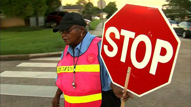 Sheriff looking to hire crossing guards throughout Polk County