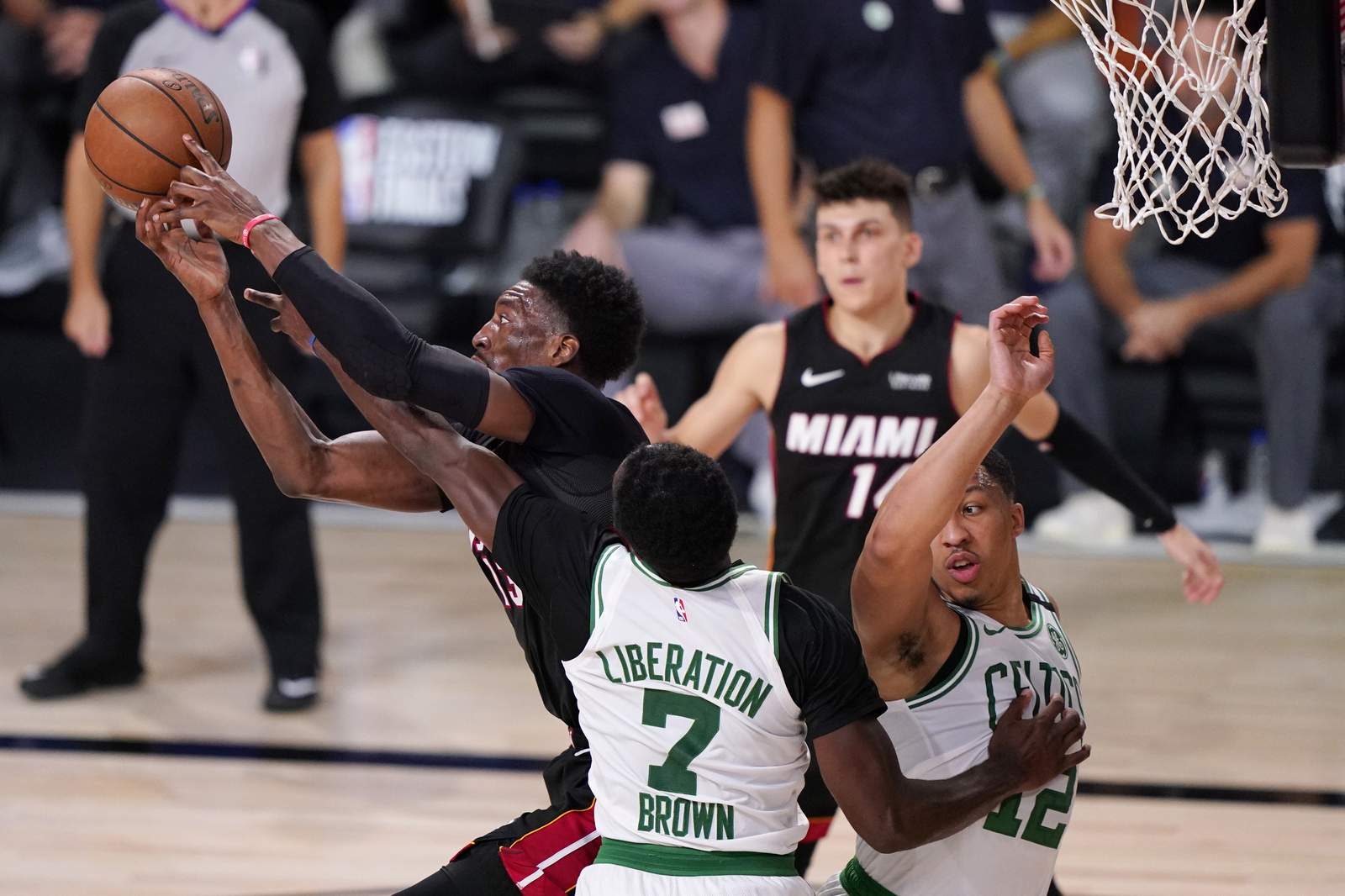 Back to the Finals: Heat oust Celtics, move to title series
