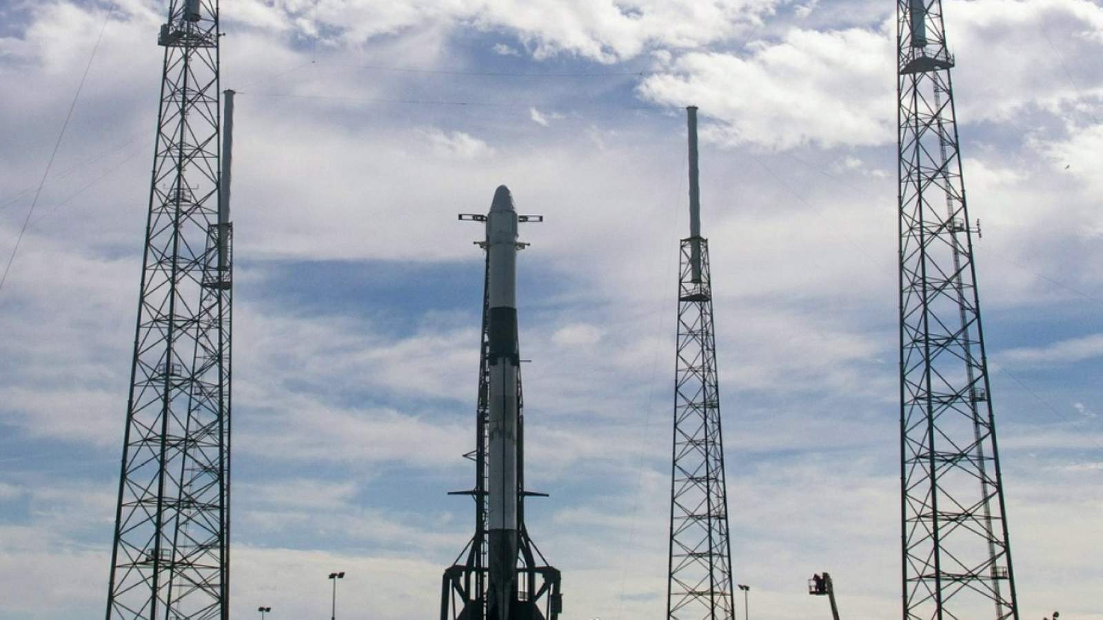 Friday night launch: SpaceX set to launch supplies to space station