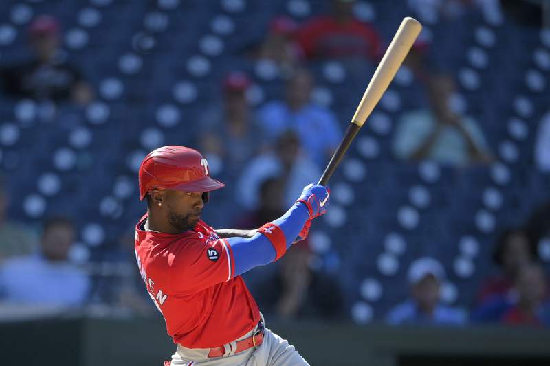 Phillies rally past Nationals 7-6, complete series sweep