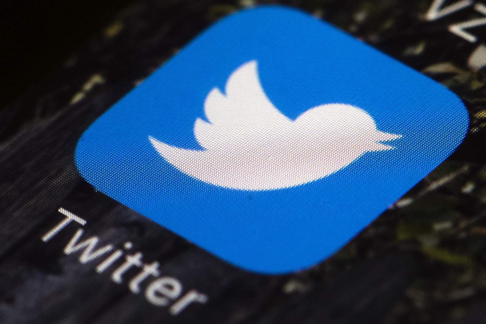 3 charged in massive Twitter hack, Bitcoin scam