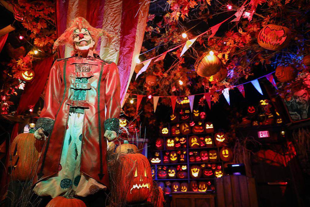 Scary souvenirs: Halloween Horror Nights lives on with new tribute store