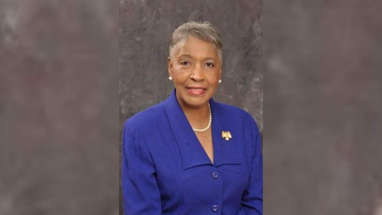 Former longtime Orlando commissioner Daisy Lynum dies