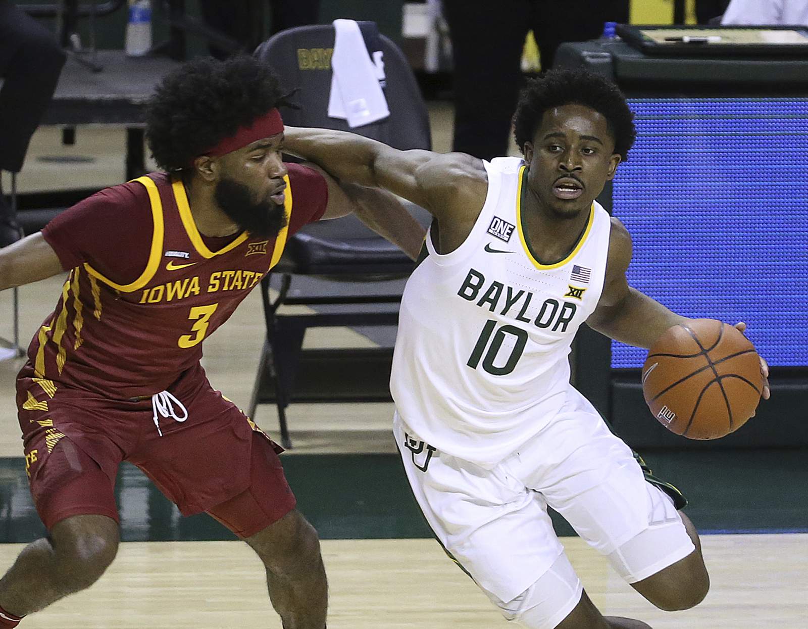 No. 2 Baylor returns with 77-72 win to stay undefeated