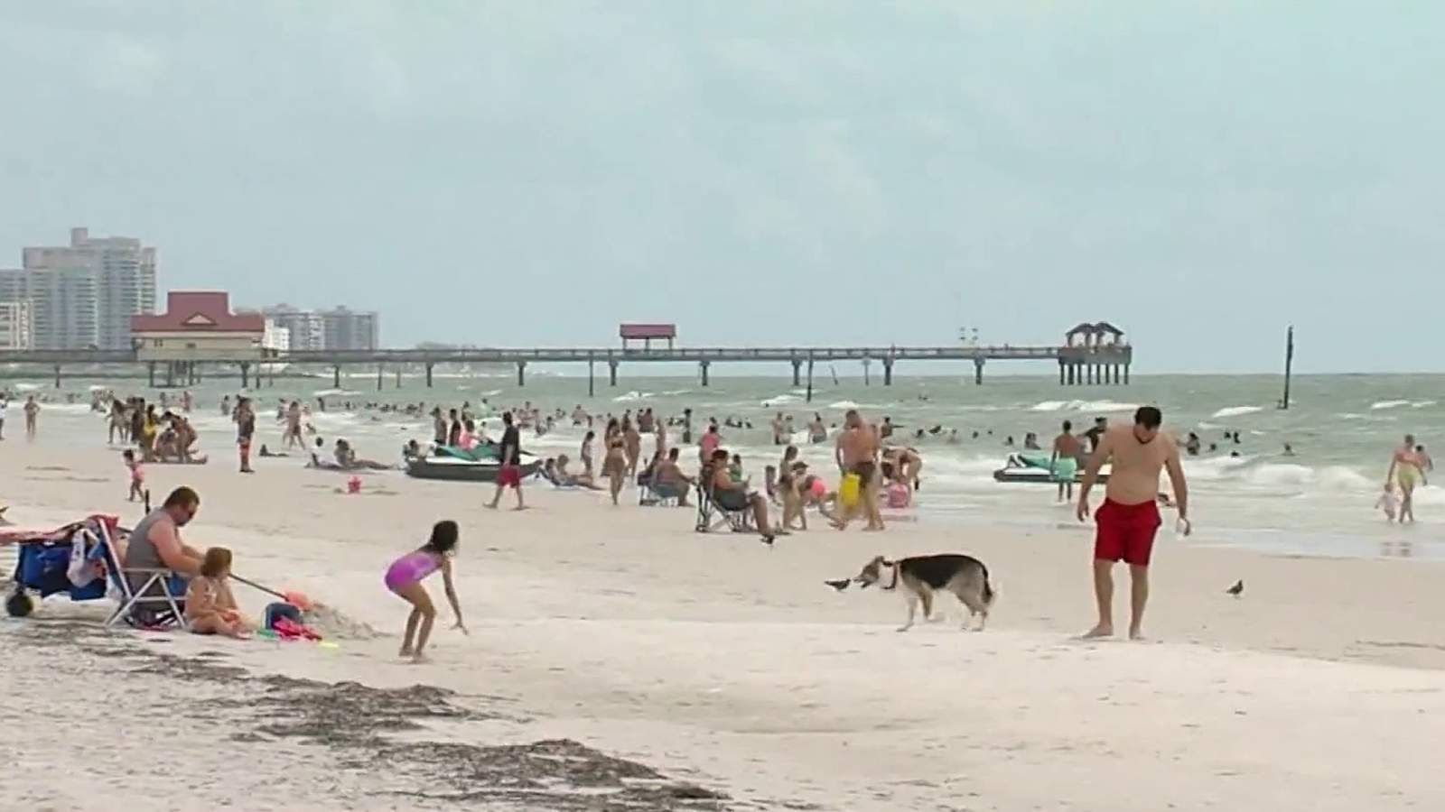 1 in critical condition after lightning strike at Clearwater Beach