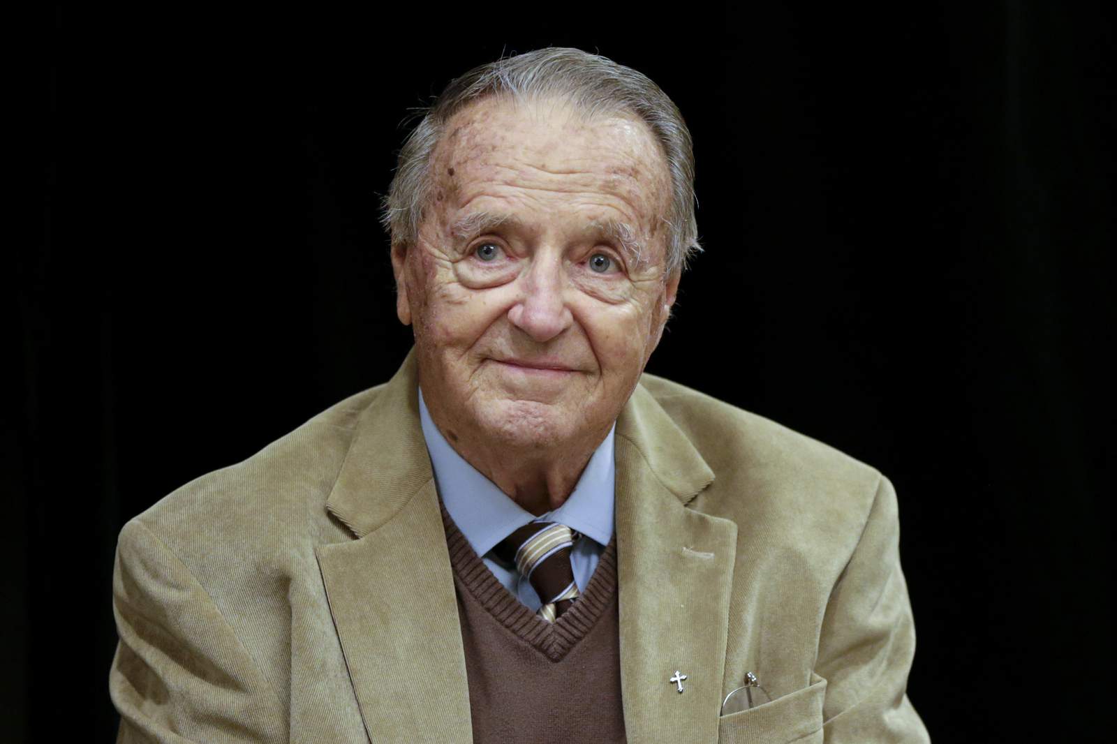 Former Florida State coach Bobby Bowden hospitalized with COVID-19