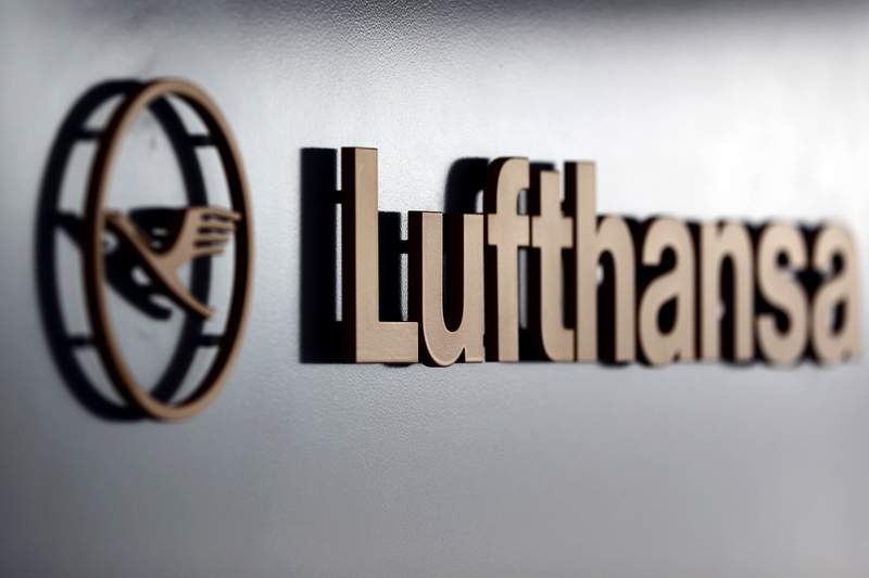 Lufthansa gets green light to resume flights to Russia