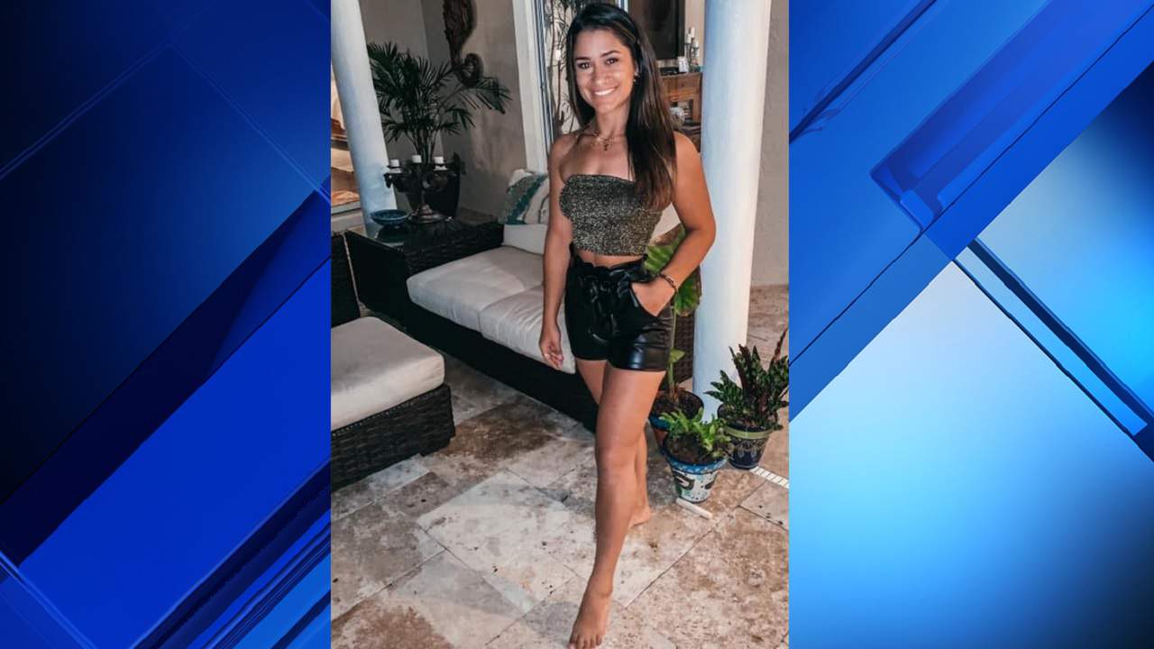 Florida woman dies after head gets stuck between car, payment kiosk