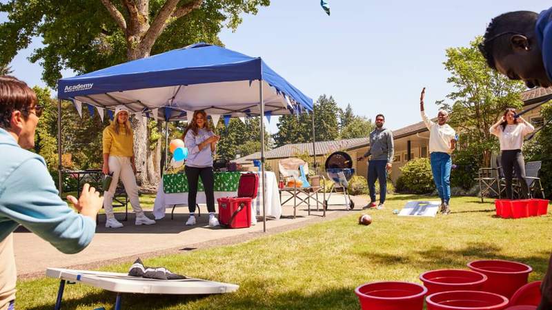 5 must-have items to make sure your tailgate is the champion of the parking lot