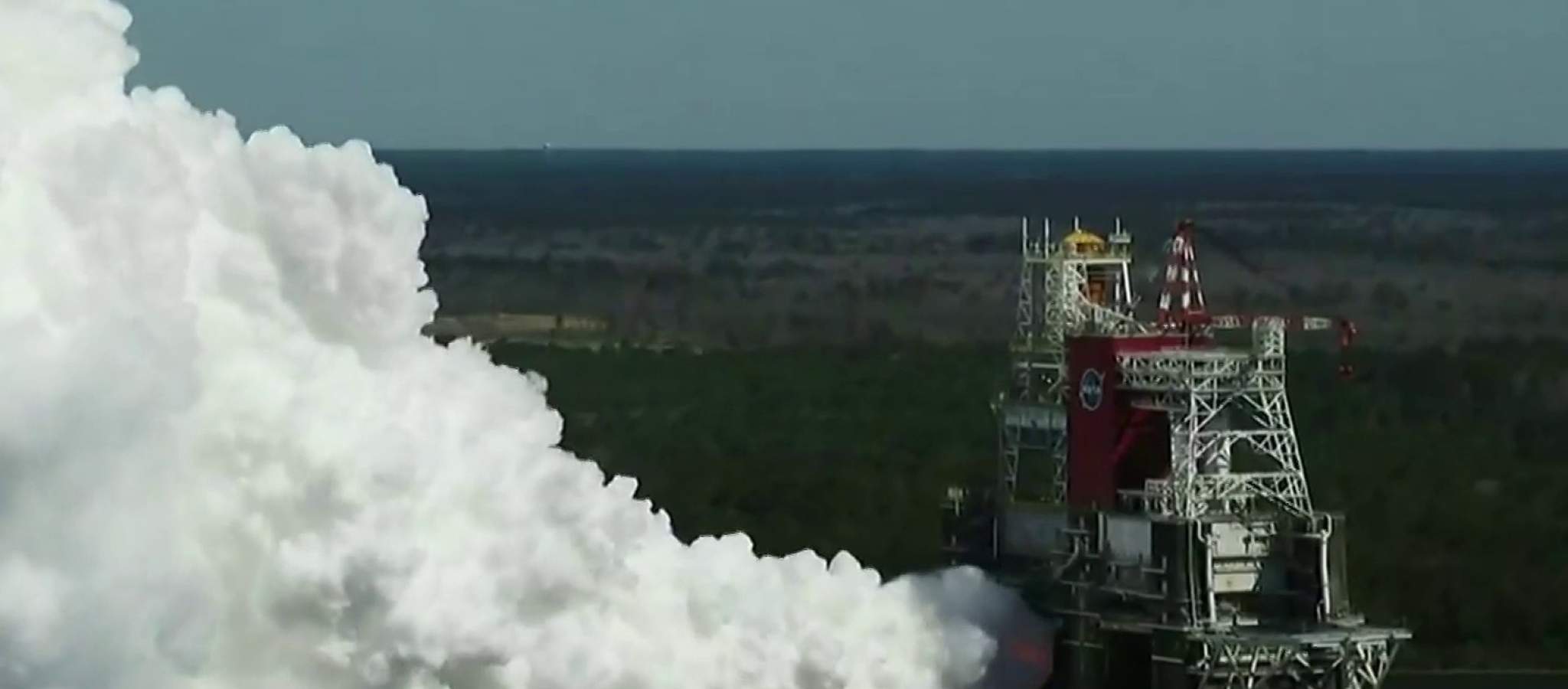NASA successfully fires up moon rocket during ‘Green Run’ do-over test