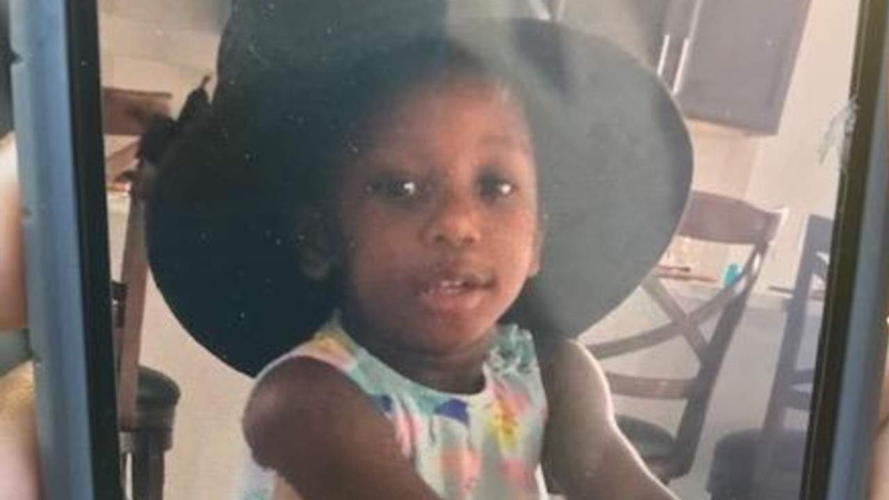 Missing Florida toddler who wandered away from home found dead in lake