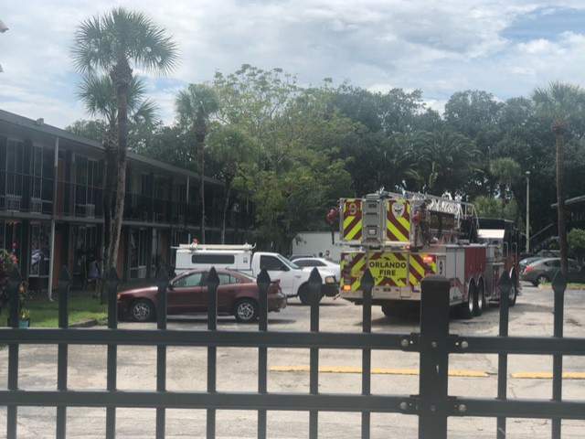 Orlando Fire respond to apartment fire on Arlington Street