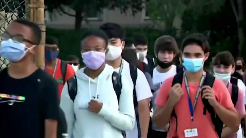 Hearing held in battle over masks in Florida schools