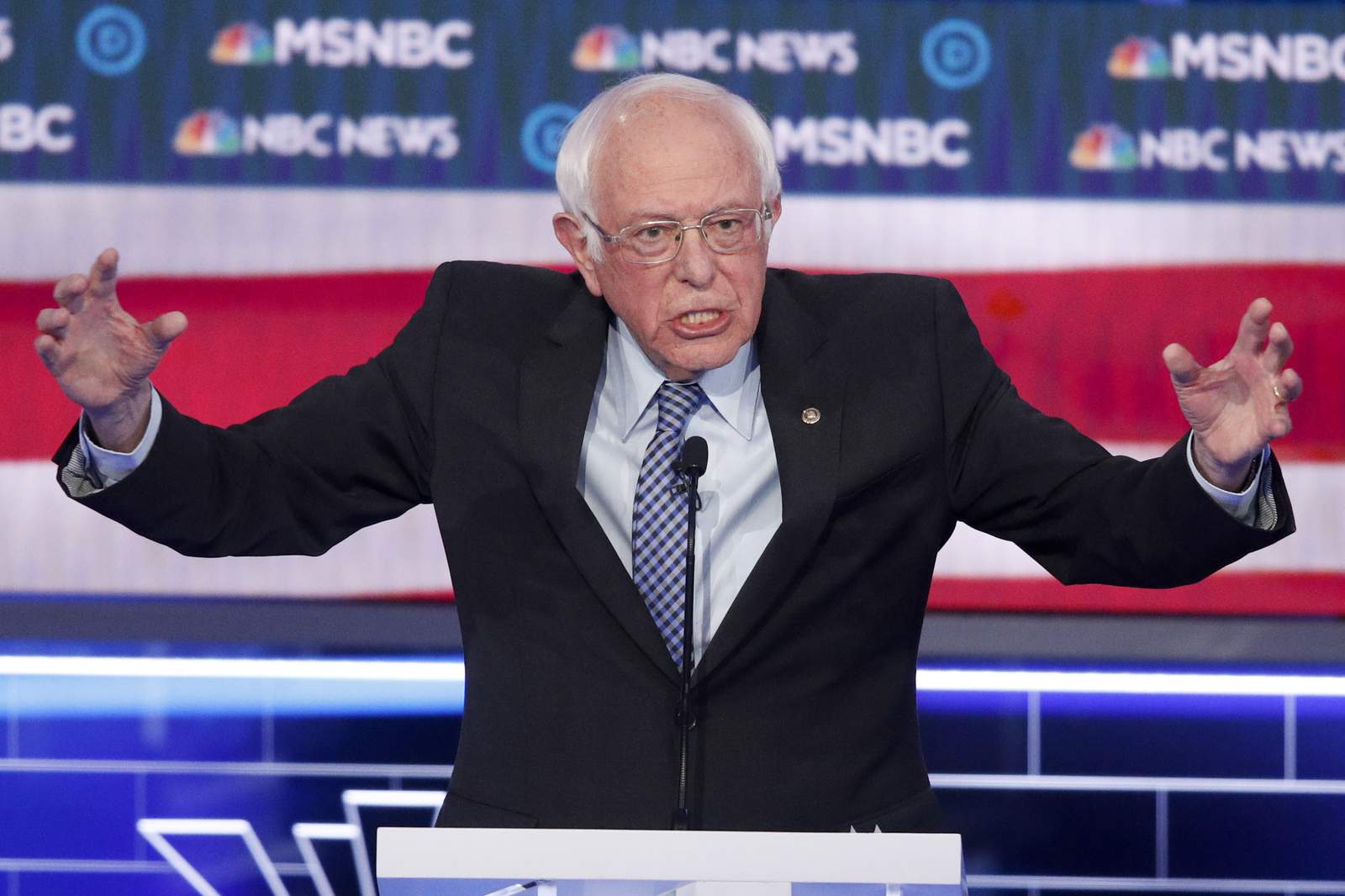 Sanders' 'summer camp' in Vermont becomes fodder in debate