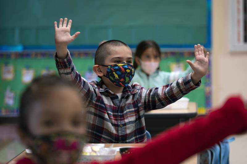 Fauci: Academy wants children wearing masks at school