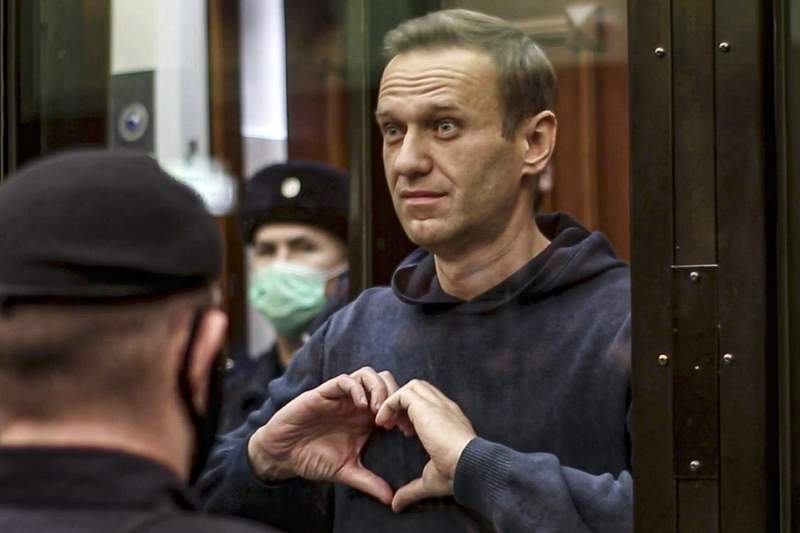 Jailed Russian opposition leader Navalny wins top EU prize