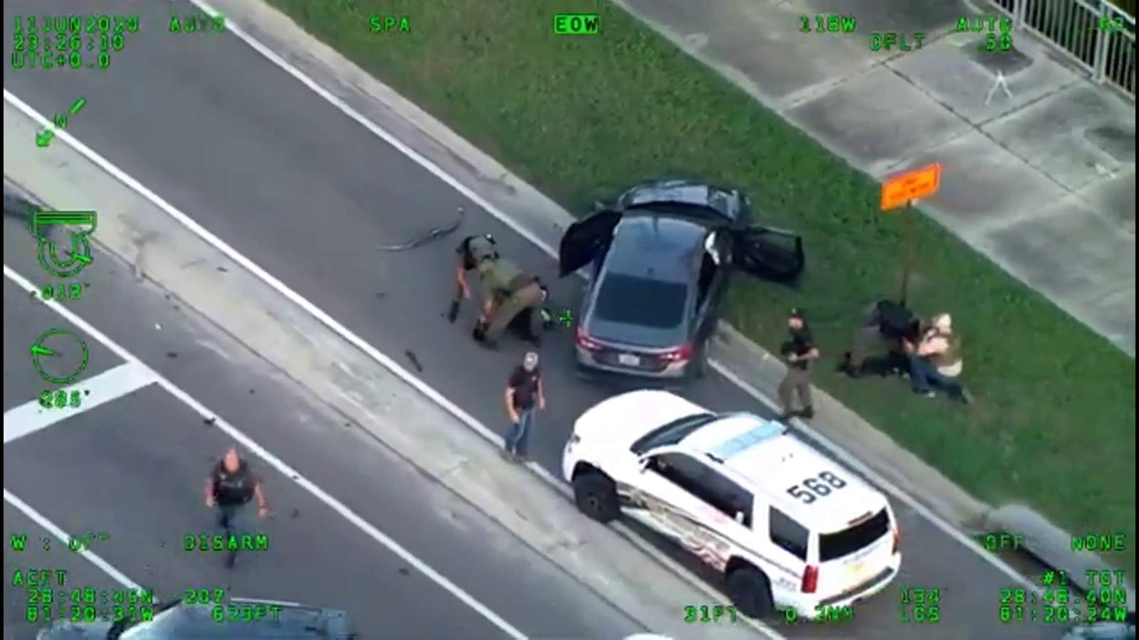 Video: Shooting suspects arrested after crashing into detectives vehicle, deputies say
