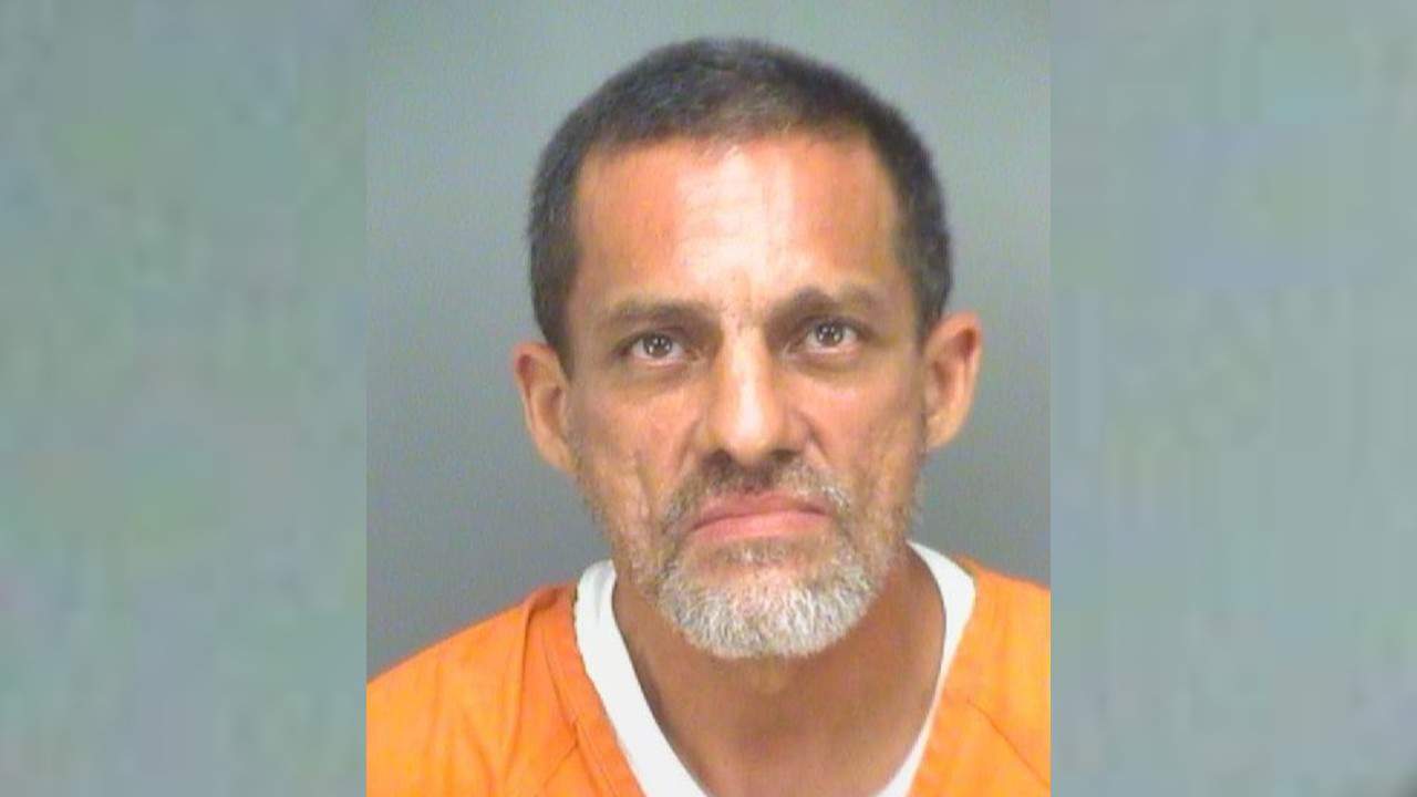 Romaine calm: Florida man accused of lashing out at fast food workers over lack of lettuce