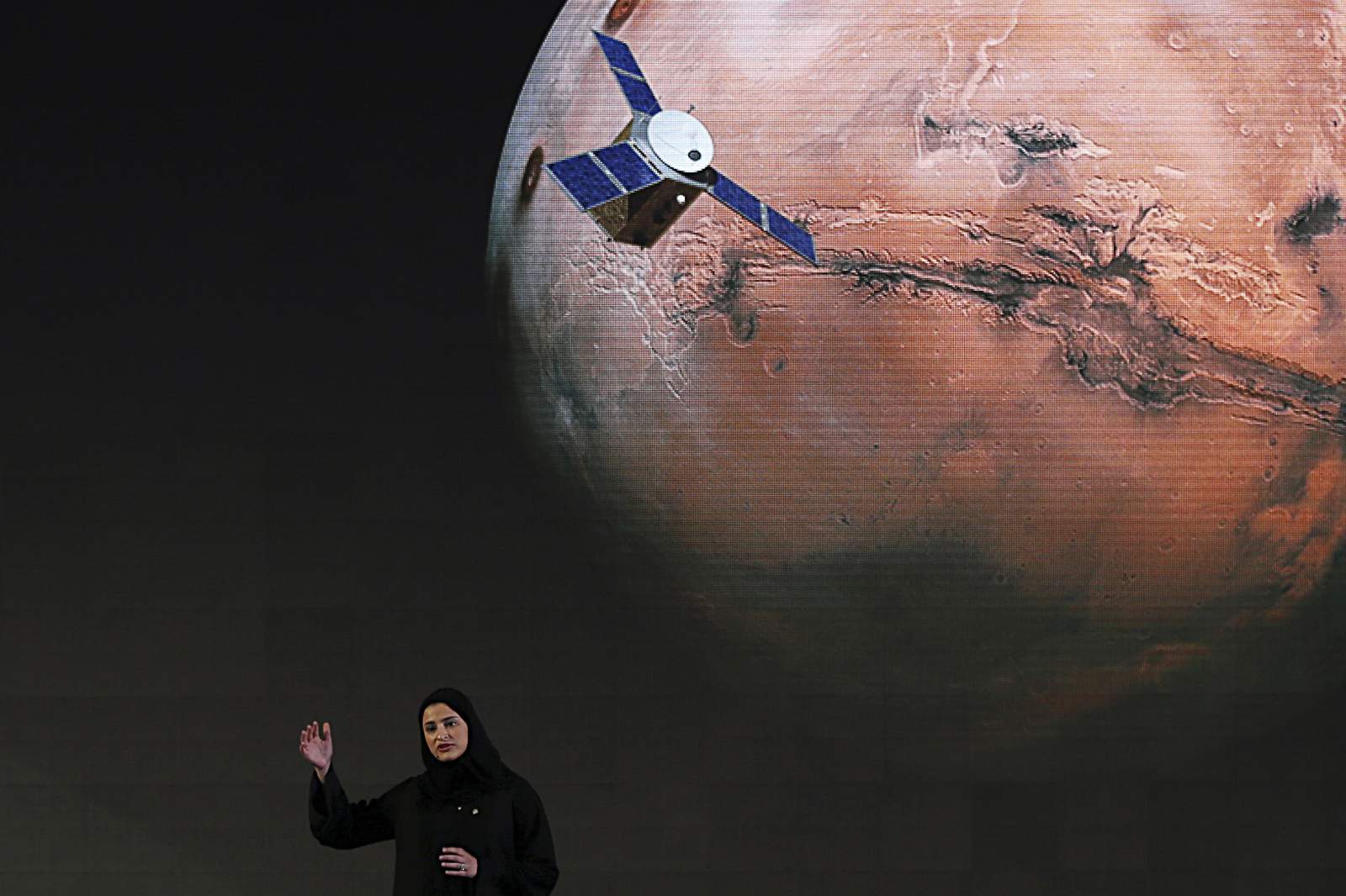 UAE successfully puts spacecraft in Mars orbit on first try