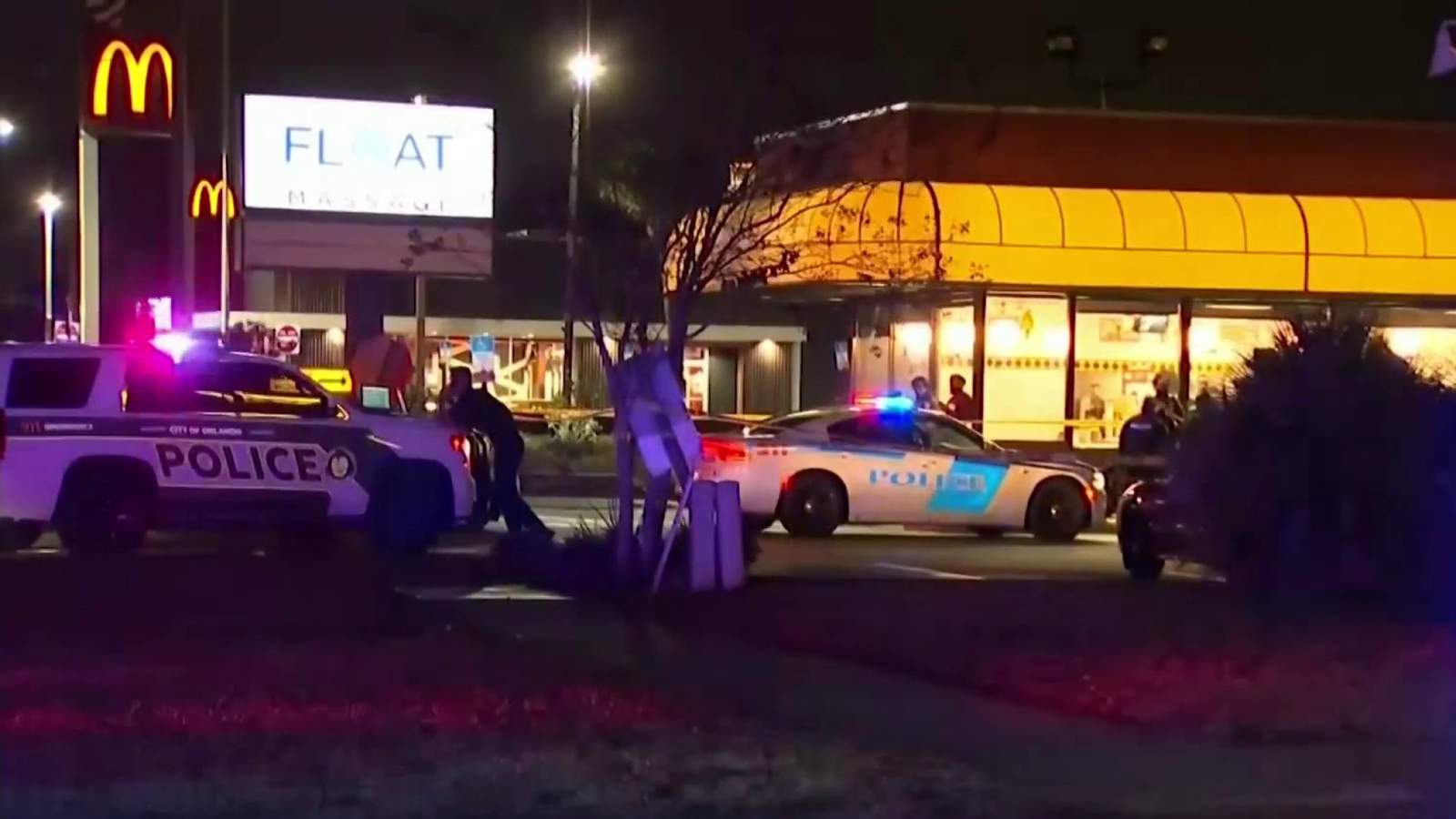 Man shot in the chest outside Orlando Waffle House, police say