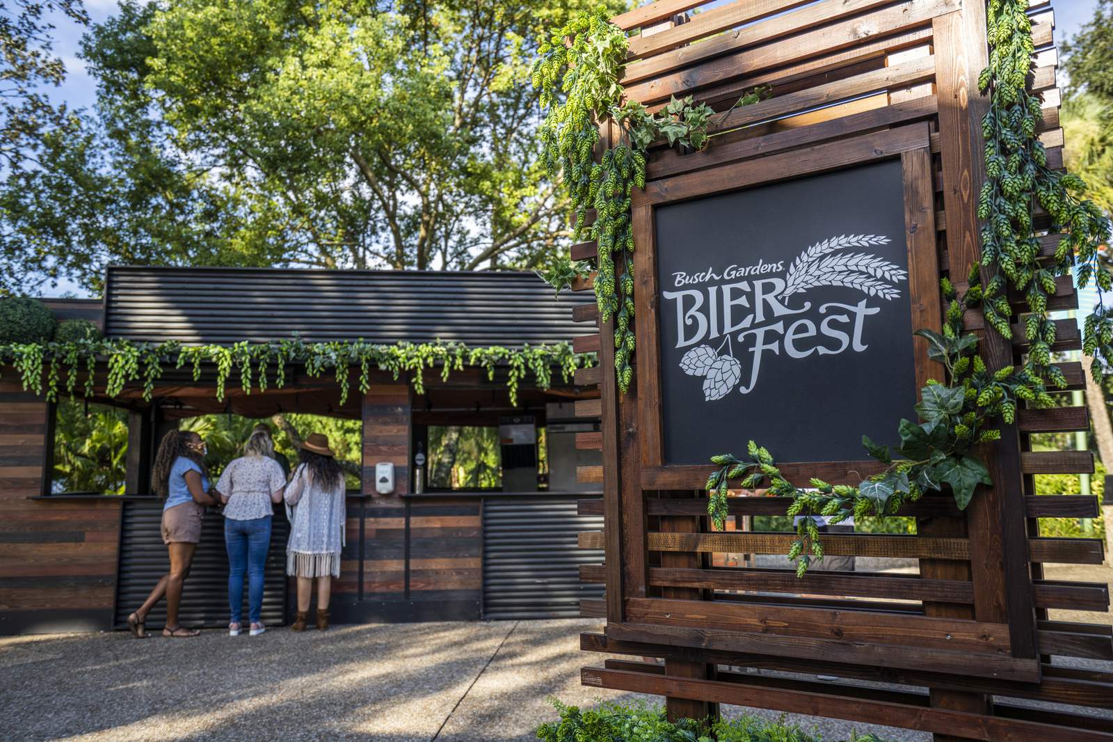 Busch Gardens Tampa Bay announces 2021 Fun Card bonus, seasonal bier fest