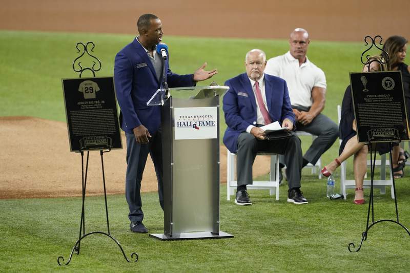 Beltre going into Rangers Hall of Fame with PA man Morgan