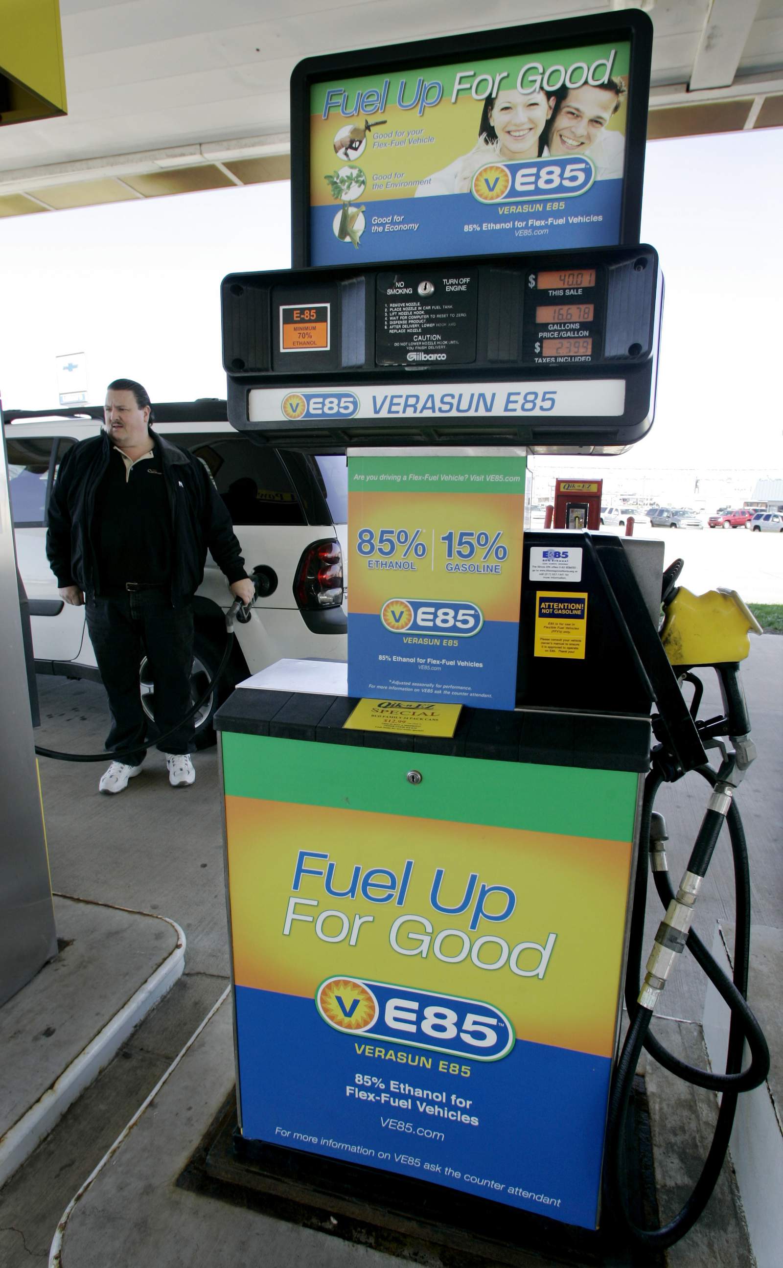 EPA changes stand, sides with ethanol industry in court case