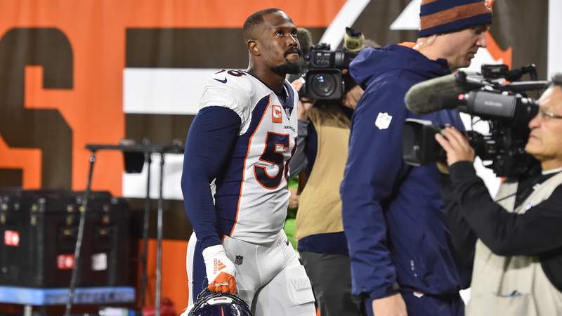Miller injures ankle, Broncos slide to 4th straight loss