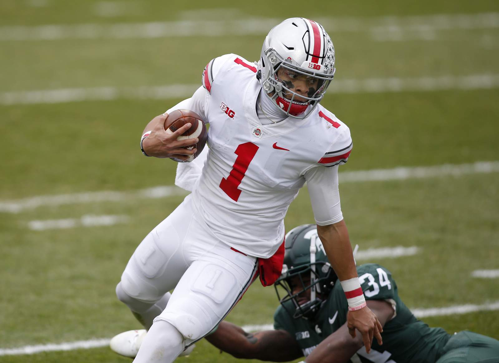 No. 3 Ohio State has no problem with Spartans in 52-12 win
