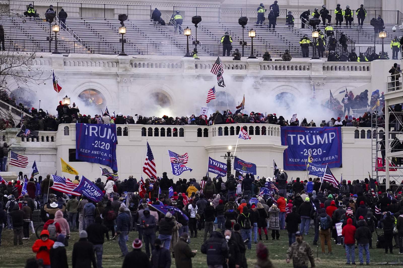 Chief: Capitol Police were warned of violence before riot