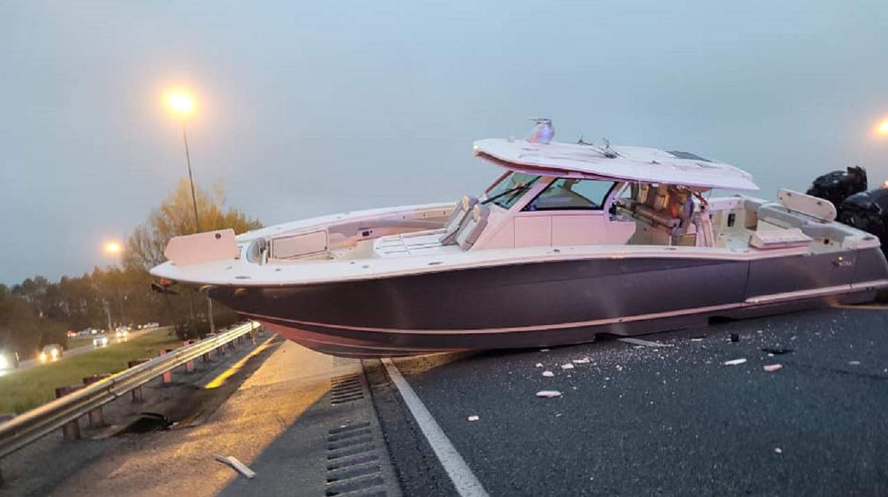 Land, ahoy: Boat falls on Florida interstate