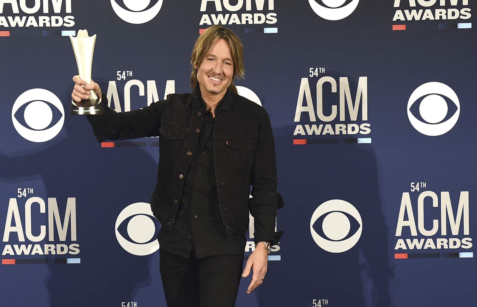 Country singers to perform from home for ACM special