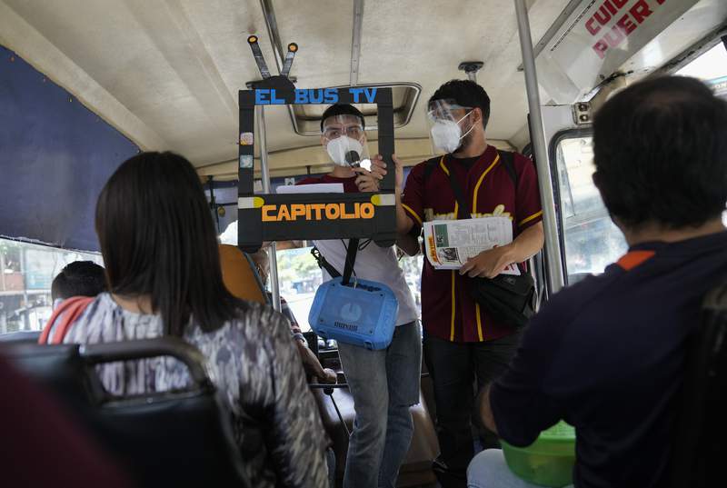 On the bus or off, Venezuela journalists try to deliver news