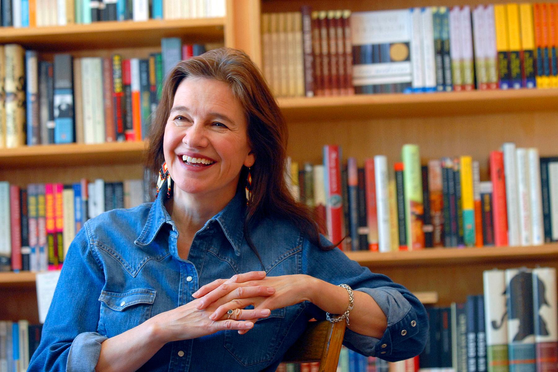 Louise Erdrich among 6 finalists for literary Women’s Prize
