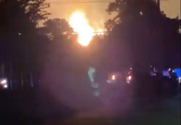Gas line rupture sparks massive fire in Sanford; 800 homes evacuated