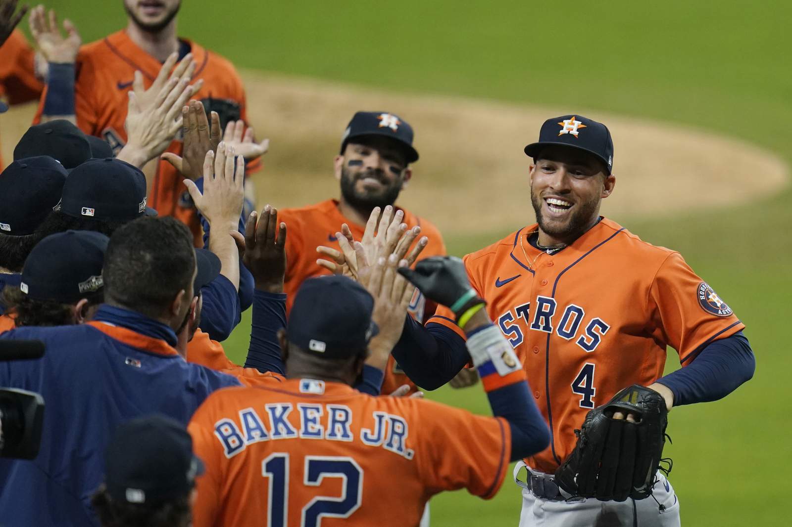 LEADING OFF: Astros on brink of historic comeback vs Rays