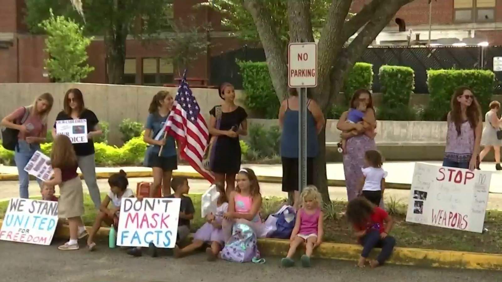 VIDEOS: Maskless mothers kicked out of Volusia County School Board meeting