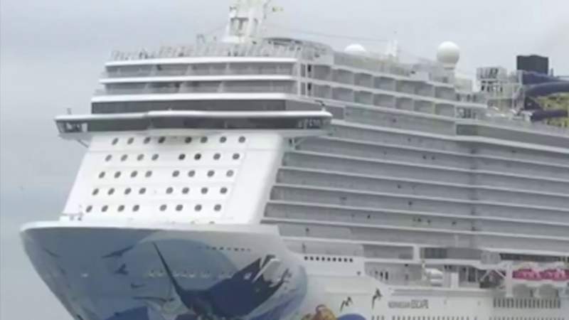 Norwegian cruises sues Florida over coronavirus vaccination law