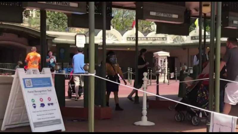 Disney World to phase out temperature screenings at theme parks