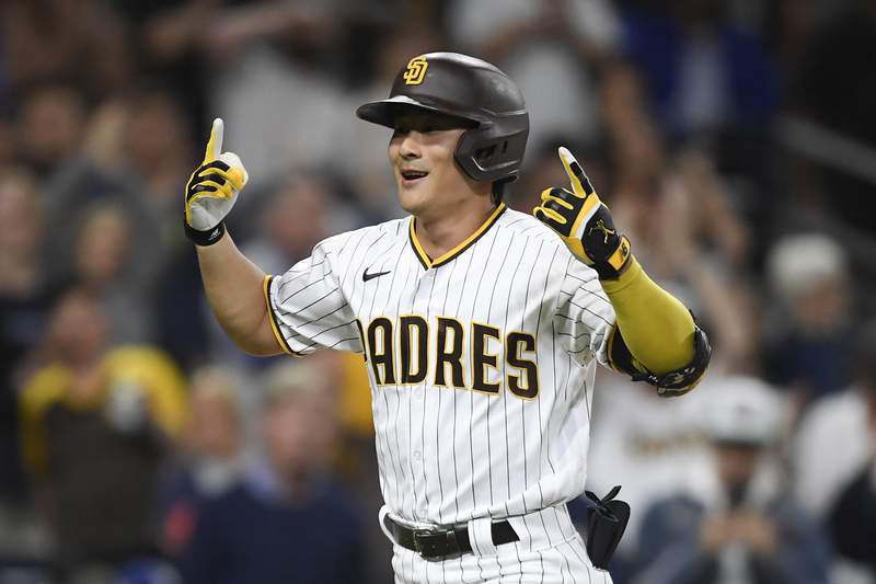 Snell pitches 5 scoreless innings, Padres beat Dodgers 3-2