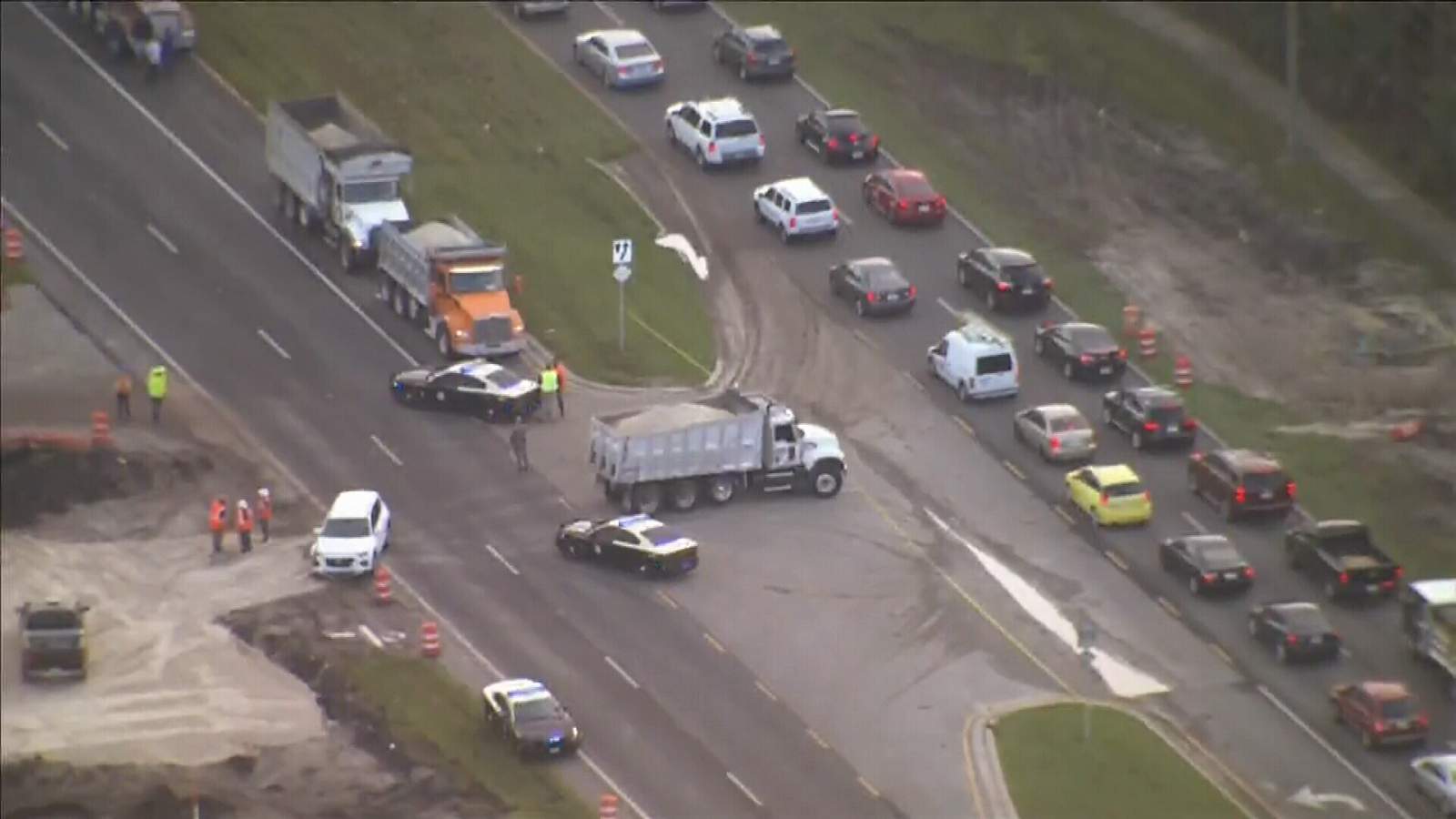 Construction worker struck, killed while trying to stop traffic in Osceola County